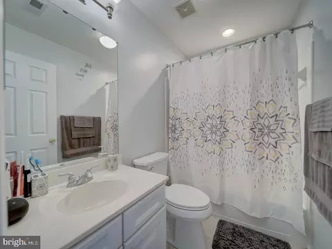 Bath - 815 Lowe Rd, Middle River, MD 21220 photo 7 of 7