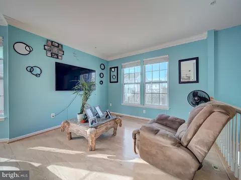 Living - 815 Lowe Rd, Middle River, MD 21220 photo 6 of 6