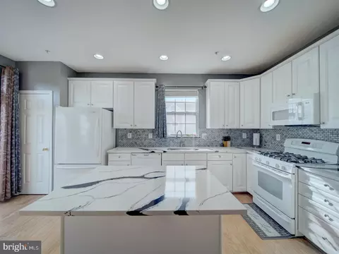 Kitchen - 815 Lowe Rd, Middle River, MD 21220 photo 3 of 5