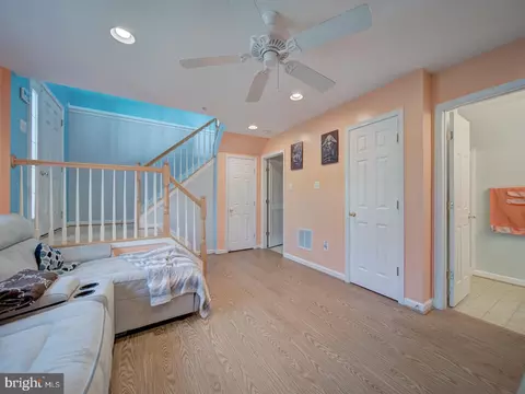 Entry Way - 815 Lowe Rd, Middle River, MD 21220 photo 1 of 3