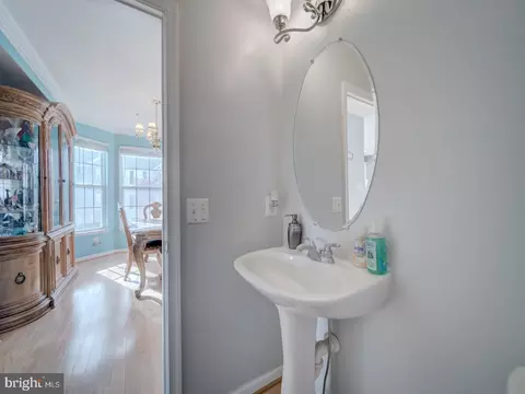 Entry Way - 815 Lowe Rd, Middle River, MD 21220 photo 2 of 3