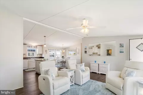28 Shore Rd, Sparrows Point, MD 21219 photo 8
