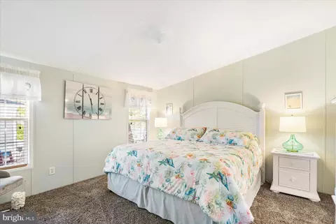 28 Shore Rd, Sparrows Point, MD 21219 photo 4