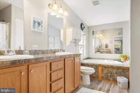 28 Shore Rd, Sparrows Point, MD 21219 photo 5