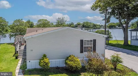 28 Shore Rd, Sparrows Point, MD 21219