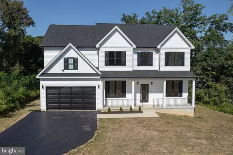 9534 Burton Ave, Parkville, MD 21234