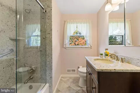 Bath - 6501 Brinton Rd, Fork, MD 21051 photo 2 of 4