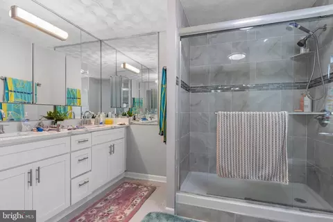 Bath - 5834 Stevens Rd, White Marsh, MD 21162 photo 1 of 3