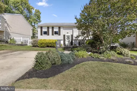 10 Class Ct, Parkville, MD 21234