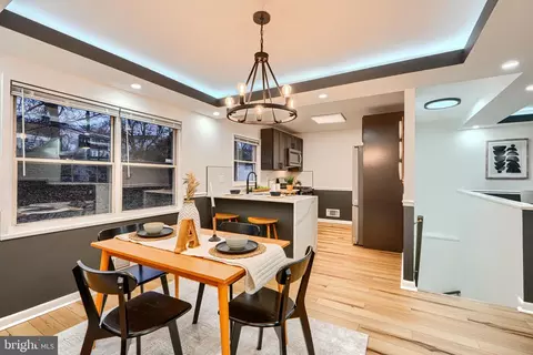 6815 Fox Mdw, Baltimore, MD 21207