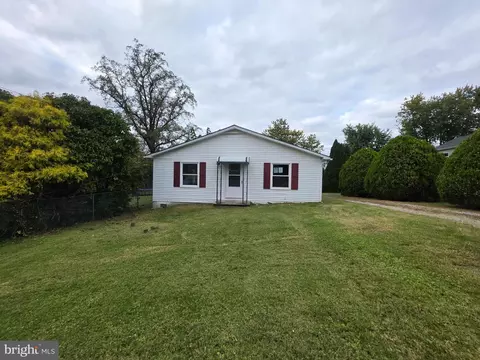 7656 Old Battle Grv, Dundalk, MD 21222