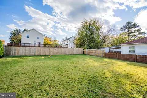 4605 Linden Ave, Halethorpe, MD 21227 photo 2