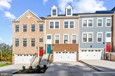 518 Downswing Rd, Pikesville, MD 21208