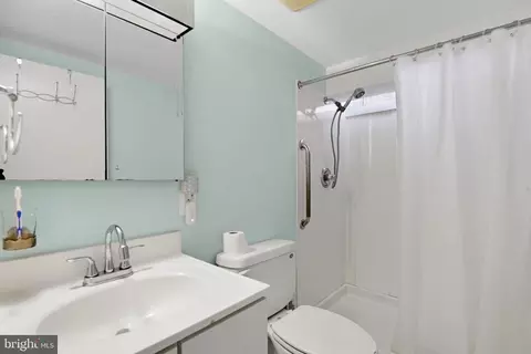 Bath - 9641 Dundawan Rd, Nottingham, MD 21236 photo 1 of 1