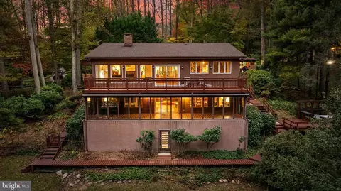 1106 High Country Rd, Towson, MD 21286