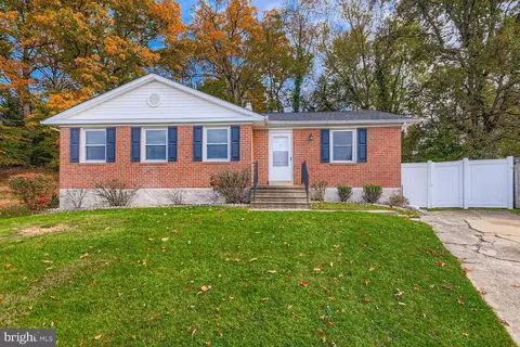 3 Chimney Hearth Ct, Parkville, MD 21234