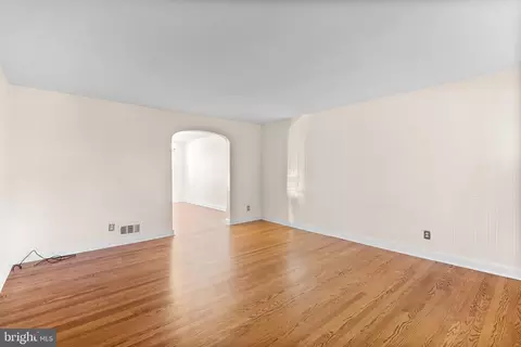 324 Stanmore Rd, Baltimore, MD 21212 photo 4