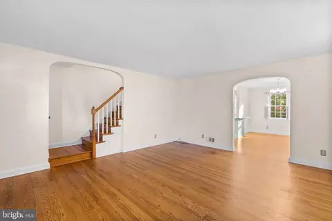 324 Stanmore Rd, Baltimore, MD 21212 photo 5