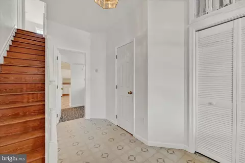 Entry Way - 1203 Fairfield Ave, Baltimore, MD 21209 photo 3 of 5