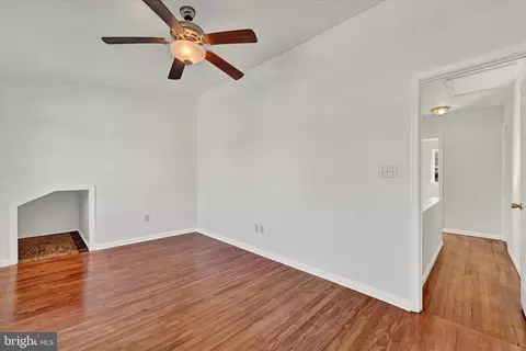 Entry Way - 1203 Fairfield Ave, Baltimore, MD 21209 photo 4 of 5