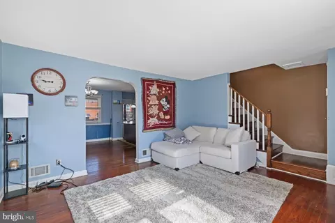 Entry Way - 708 Edmondson Ave, Baltimore, MD 21201 photo 2 of 5