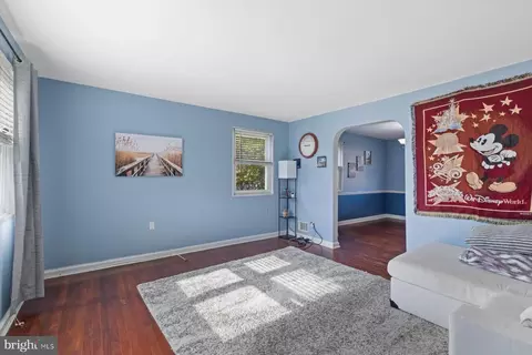 Entry Way - 708 Edmondson Ave, Baltimore, MD 21201 photo 1 of 5