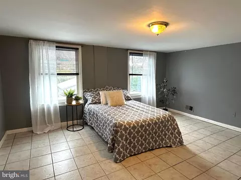 625 New Jersey Ave, Essex, MD 21221 photo 5