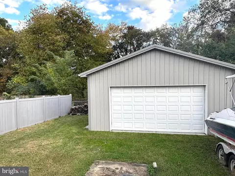 625 New Jersey Ave, Essex, MD 21221 photo 16