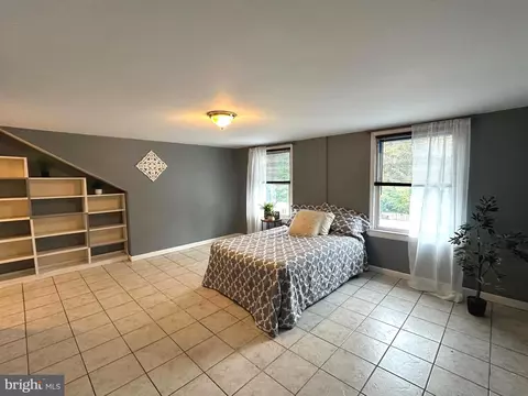 625 New Jersey Ave, Essex, MD 21221 photo 6