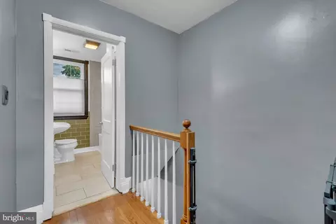 Entry Way - 315 Westowne Rd, Baltimore, MD 21229 photo 5 of 5