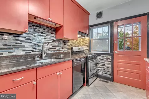Kitchen - 315 Westowne Rd, Baltimore, MD 21229 photo 2 of 3