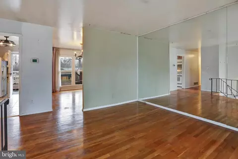 7103 Reno Rd, Windsor Mill, MD 21244 photo 4
