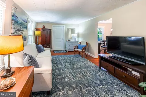 1201 Poplar Ave, Halethorpe, MD 21227 photo 4