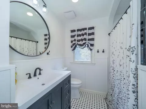 1108 Hampton Garth Garth, Towson, MD 21286 photo 18