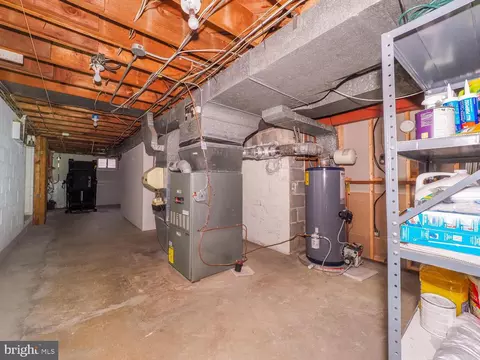 1108 Hampton Garth Garth, Towson, MD 21286 photo 47