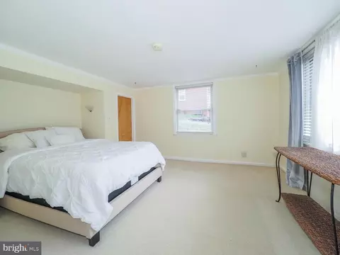1108 Hampton Garth Garth, Towson, MD 21286 photo 35