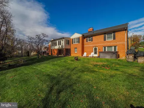 1108 Hampton Garth Garth, Towson, MD 21286 photo 10