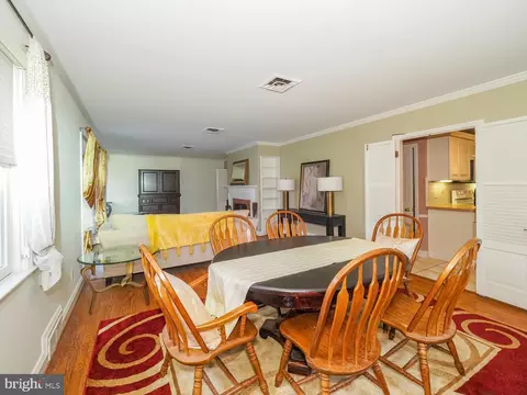 1108 Hampton Garth Garth, Towson, MD 21286 photo 28