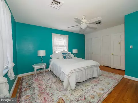 1108 Hampton Garth Garth, Towson, MD 21286 photo 17