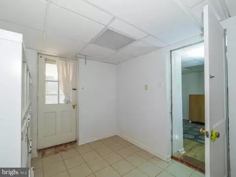 1108 Hampton Garth Garth, Towson, MD 21286 photo 42