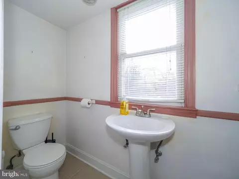 1108 Hampton Garth Garth, Towson, MD 21286 photo 38