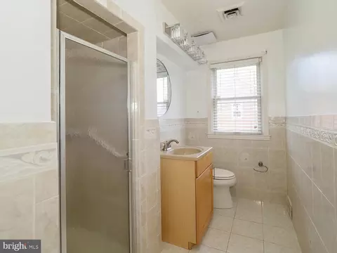 1108 Hampton Garth Garth, Towson, MD 21286 photo 14