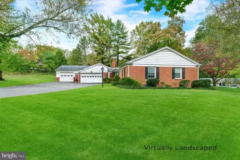 Exterior - 4 Midcrest Ct, Towson, MD 21286 photo 2 of 7