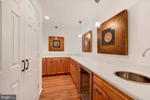 Entry Way - 4 Midcrest Ct, Towson, MD 21286 photo 3 of 3
