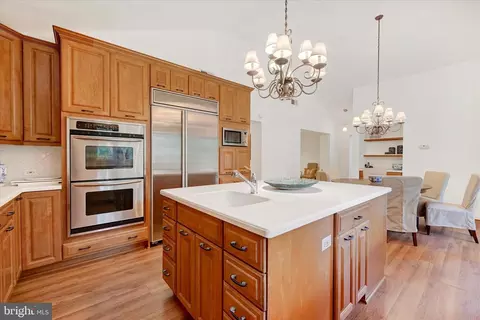 Kitchen - 4 Midcrest Ct, Towson, MD 21286 photo 6 of 6