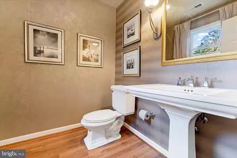 Bath - 4 Midcrest Ct, Towson, MD 21286 photo 1 of 4
