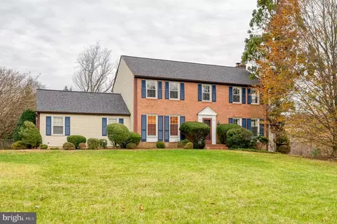 5 Drake Ct, Towson, MD 21286