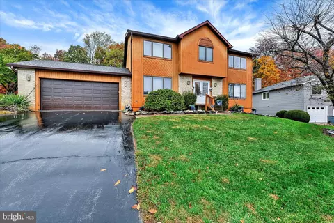14 Oak Hill Ct, Owings Mills, MD 21117