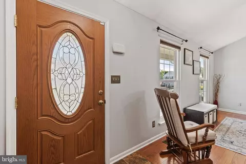 Entry Way - 5 Snug Lagoon Ct, Middle River, MD 21220 photo 1 of 4