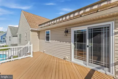 Exterior - 5 Snug Lagoon Ct, Middle River, MD 21220 photo 7 of 7